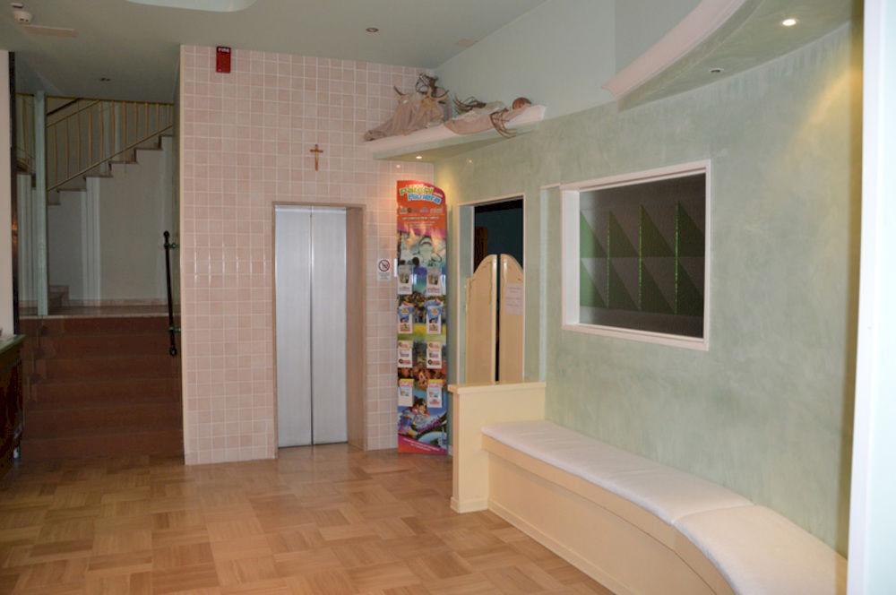 Hotel Holiday 3*
